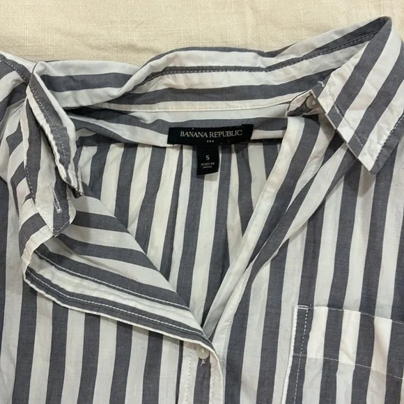 Banana Republic Striped Oversized Button Up - Picture 2 of 3